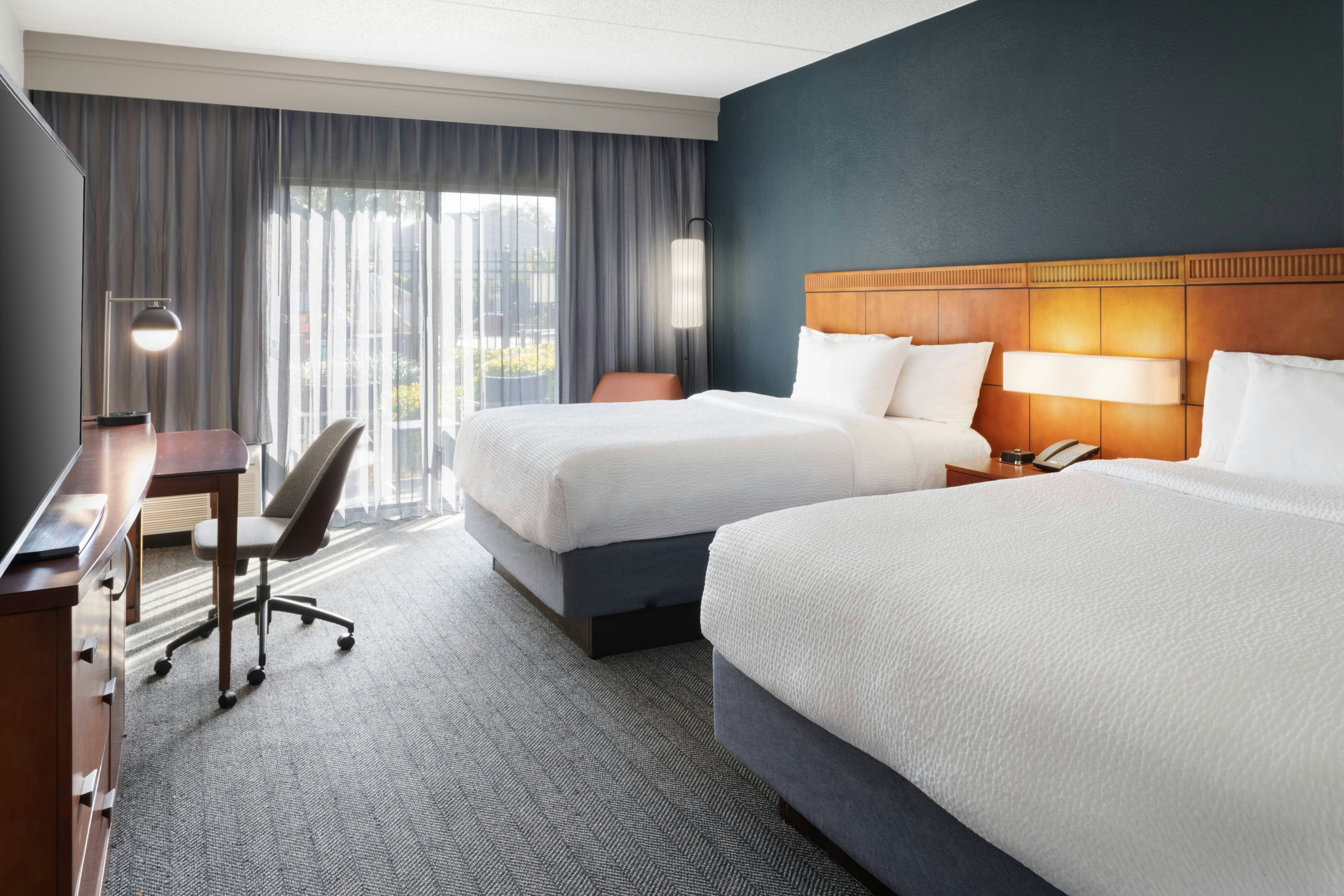 room, 2 queen beds