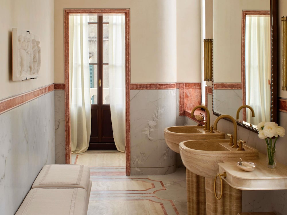 Orient Express Palazzo Dona Giovannelli 65/69
