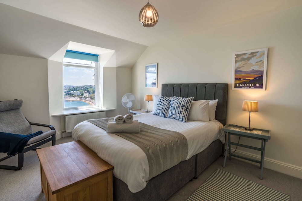 Superior, Apartment, Queen Bed, Sea View, Sofa, Balcony