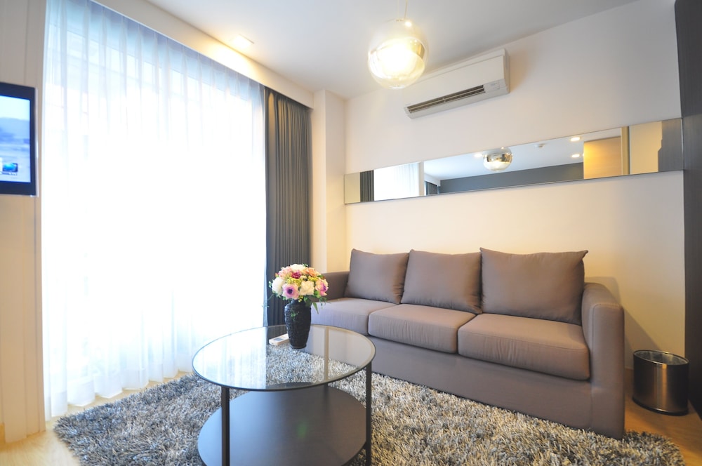 Arize Hotel Sukhumvit 25/47