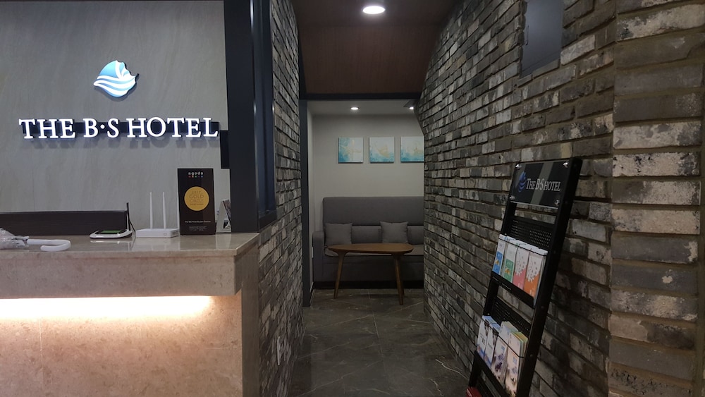 The BS Hotel 24/35