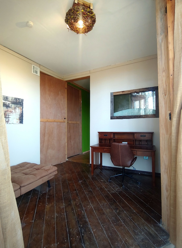 Lost River Hostel 6/50