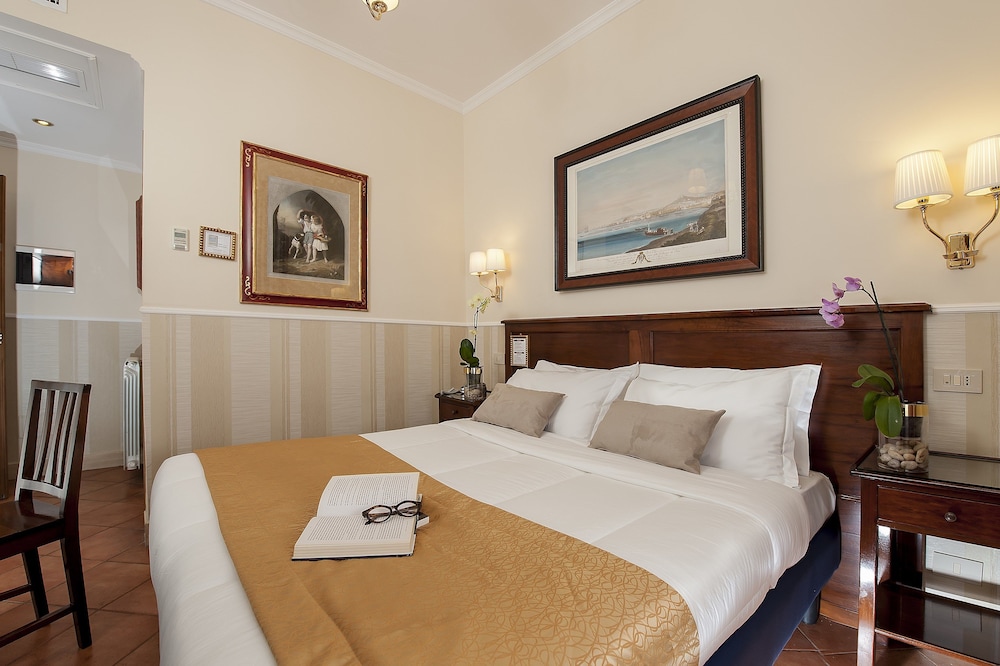 CLASSIC, QUEEN BED