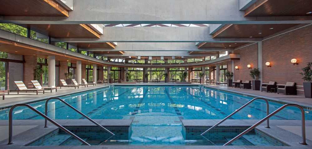 Hyatt Lodge Oak Brook Chicago 7/71