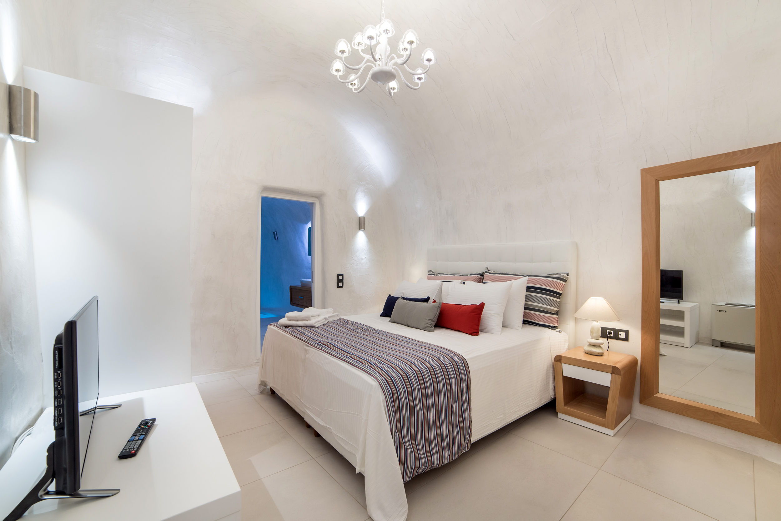 Grand, Suite, Indoor Jetted Tub