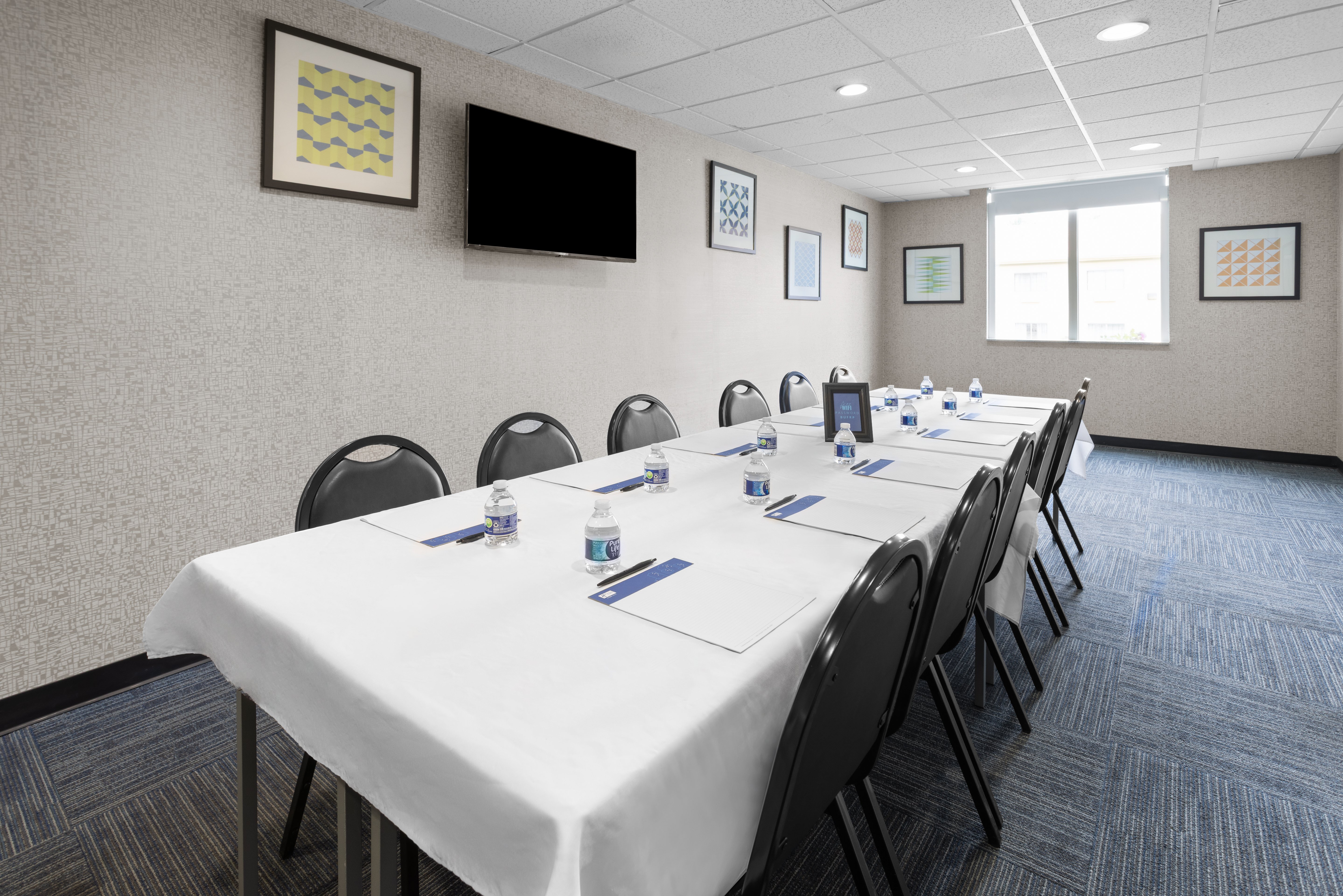 Holiday Inn Express Hotel & Suites Hamburg 45/47