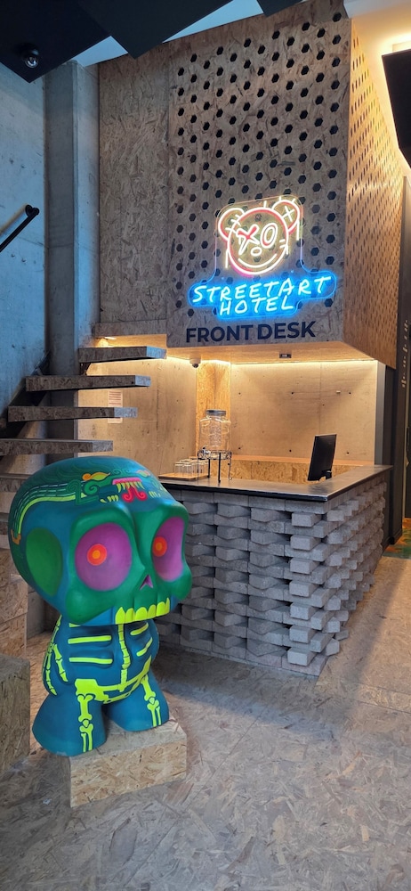 Street Art Hotel Roma 43/50