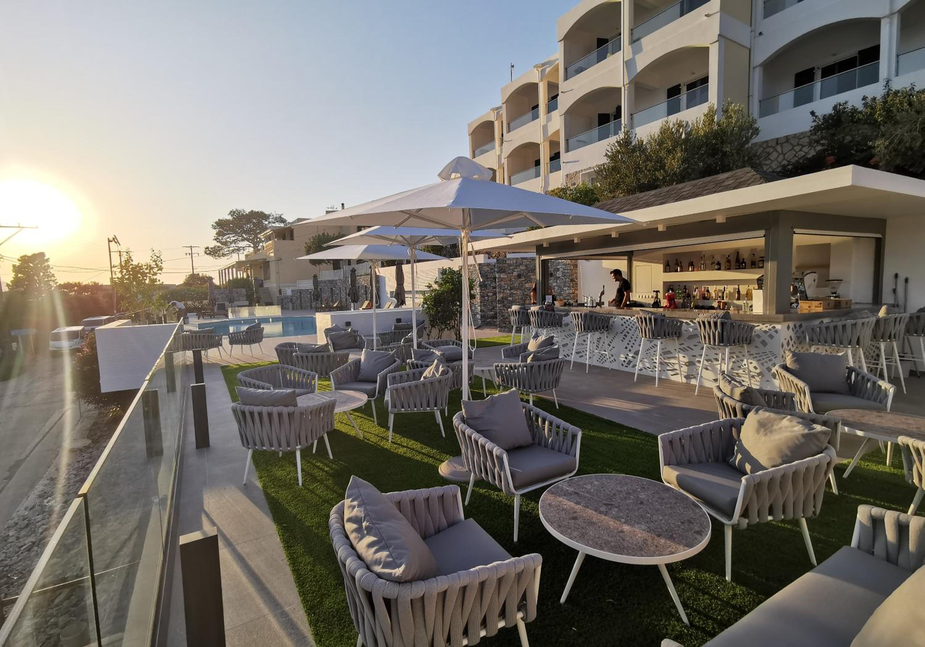 Anthemis Hotel Apartments 75/80