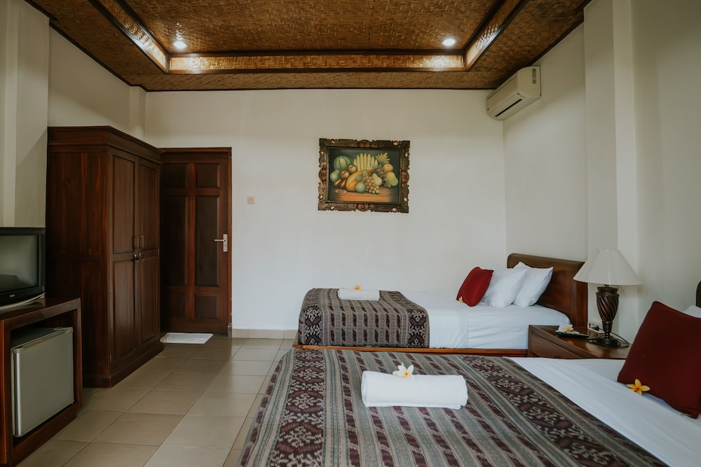 DELUXE, TWIN BEDS