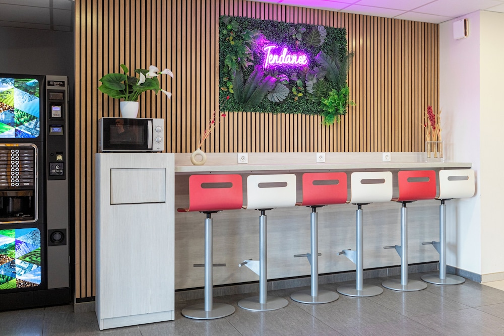 The Originals Access Tendance Hotel Saint Etienne Aeroport 39/50