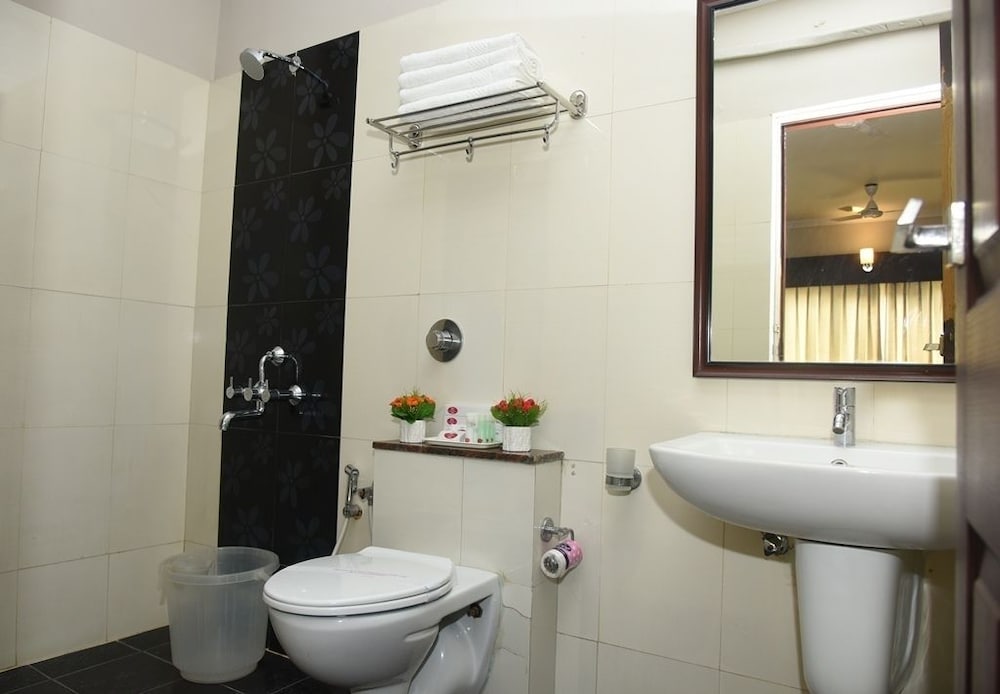 Hotel Pearl International 41/42