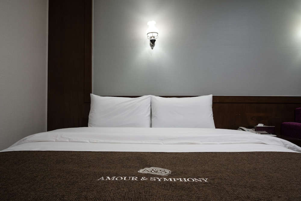 Suwon Symphony Tourist Hotel 27/52