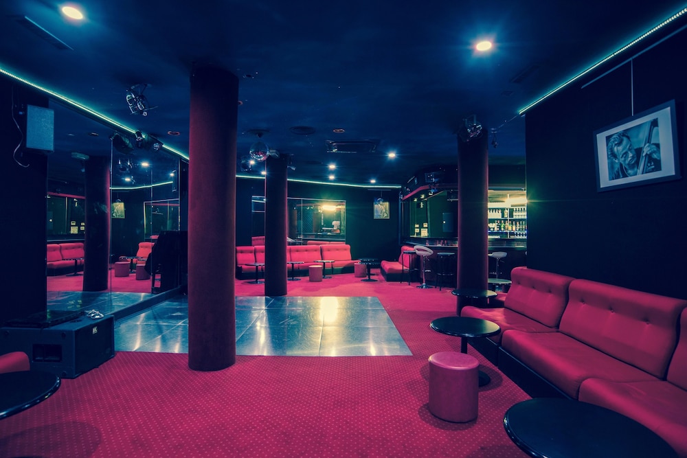 ibis Styles Annecy Le Vieux 44/65
