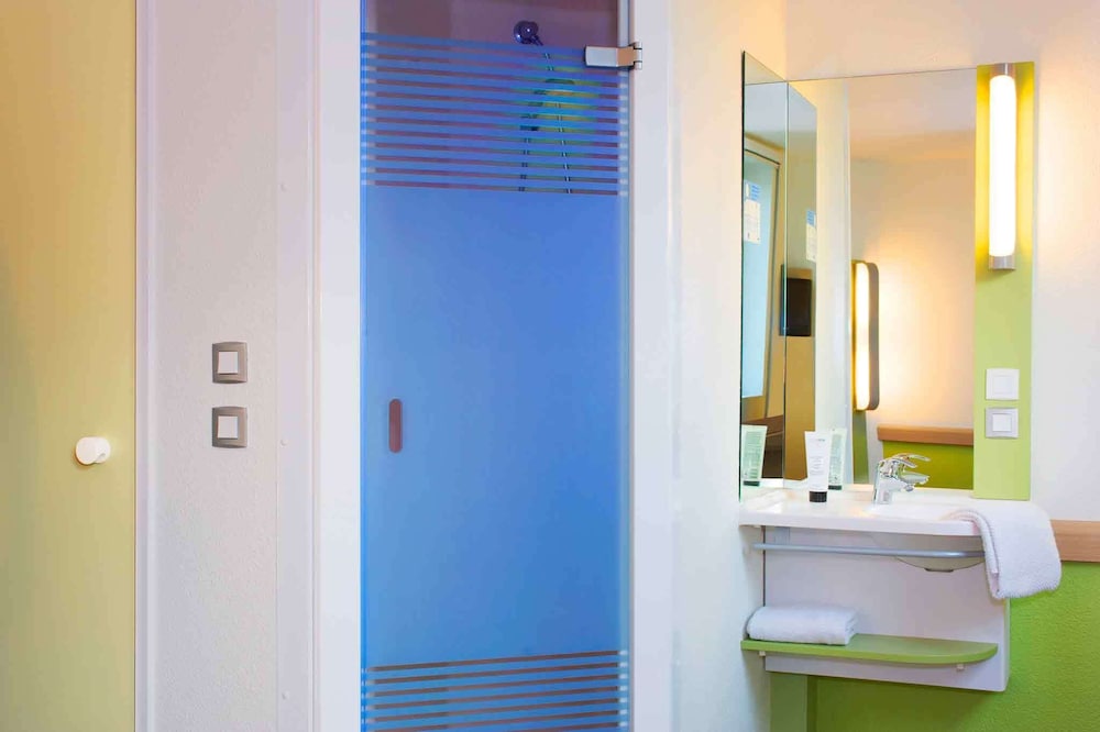 Ibis Budget Lisieux 22/73
