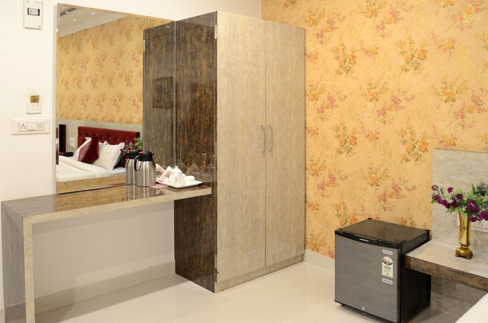 Ambay Villa 4/50