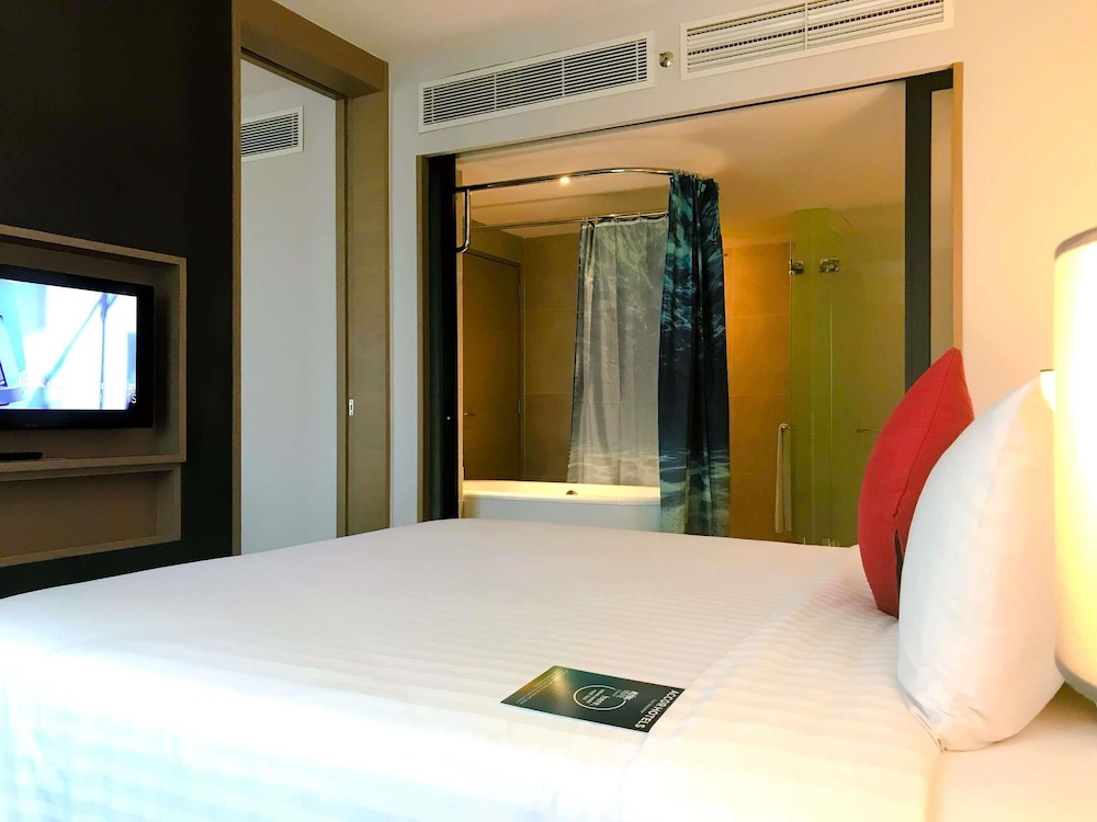 Mercure Kuala Lumpur Shaw Parade 22/69