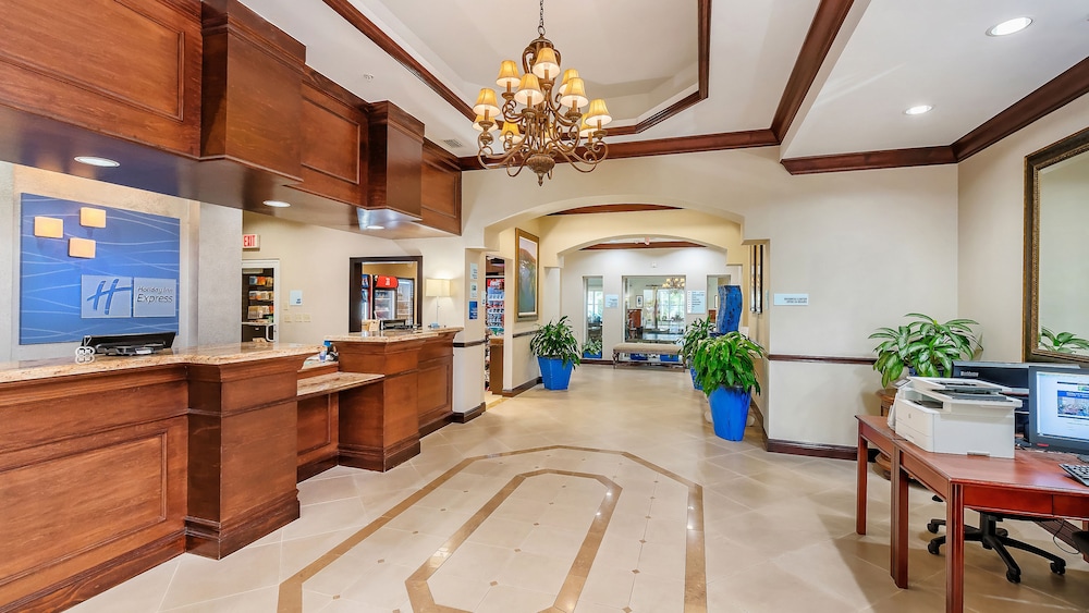 Holiday Inn Express and Suites Kendall 10/77