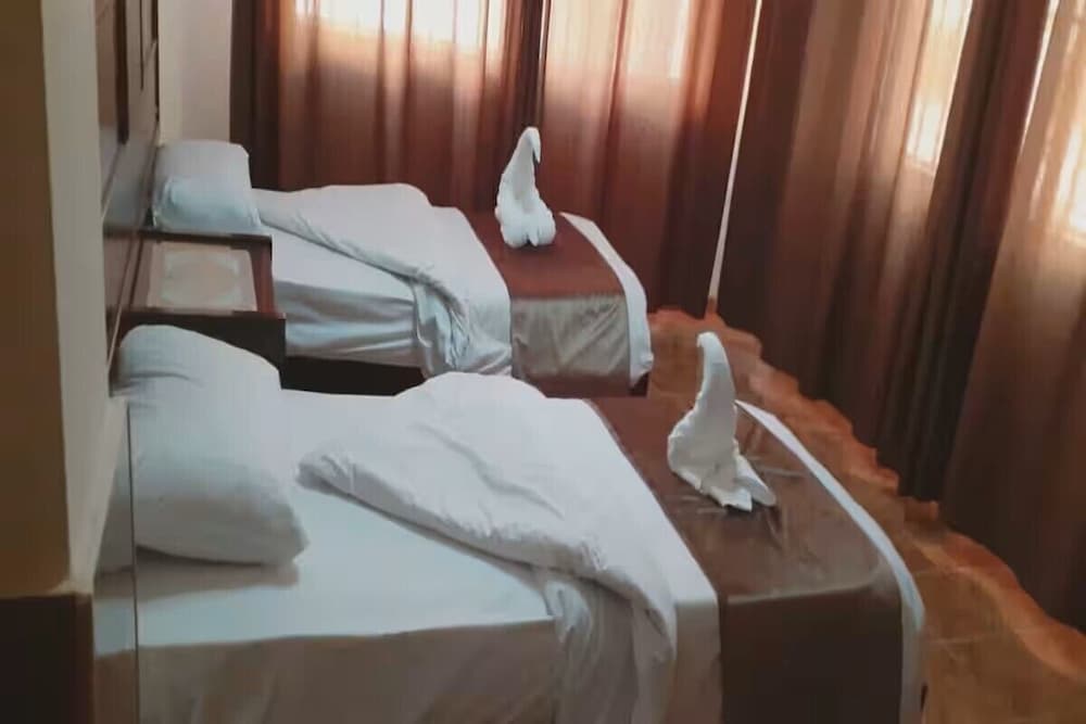 Al-Nujoom Hotel Suites 9/19