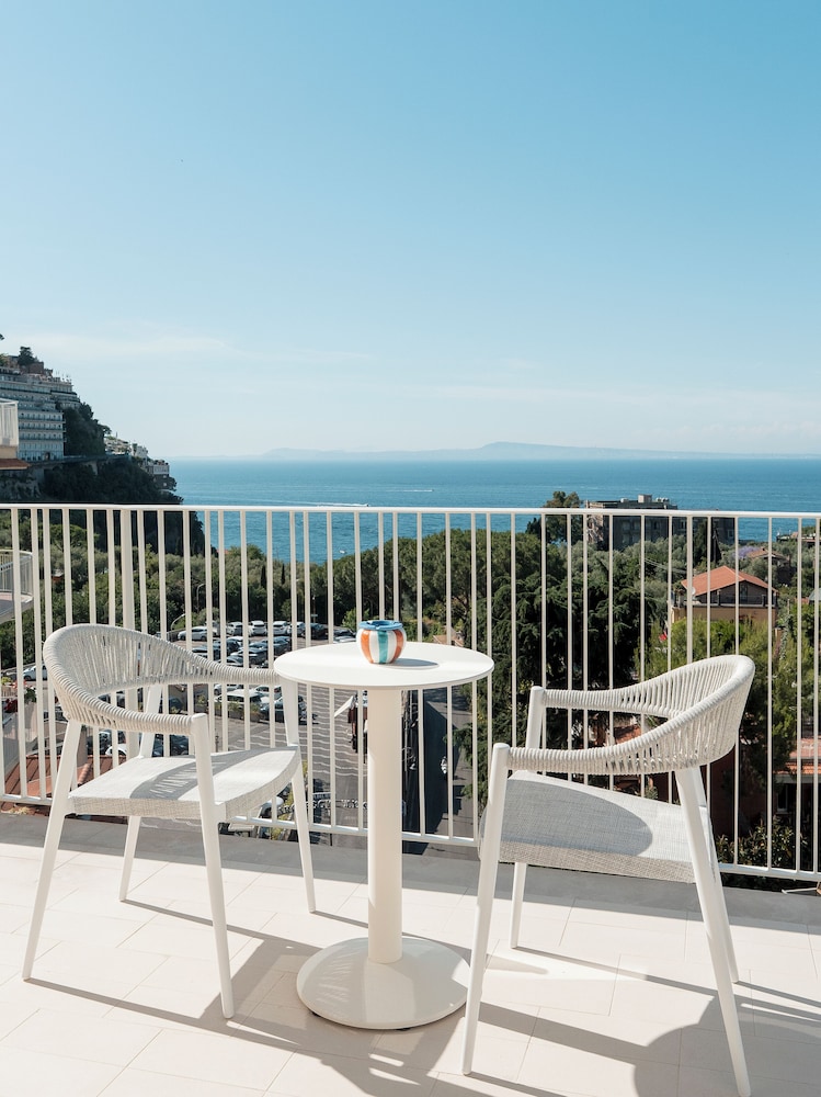 Hotel Tirrenia 46/50