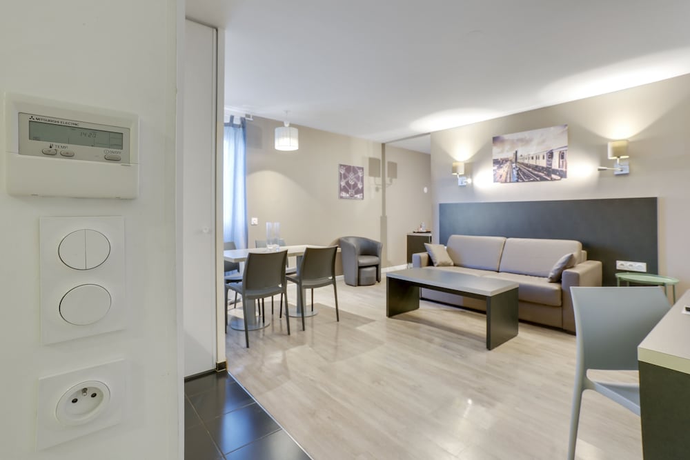 All Suites Appart Hôtel Orly Rungis 41/55