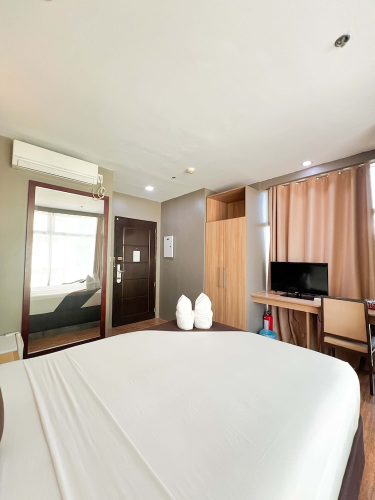 Cebu Capitol Central Hotel and Suites powered by Cocotel 31/55