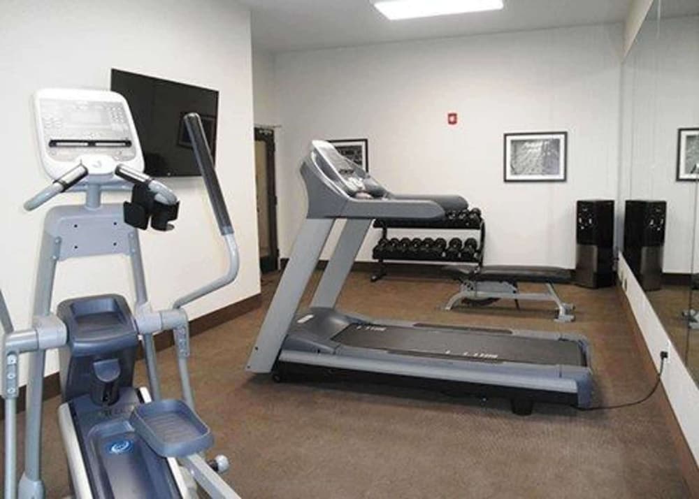 Sleep Inn & Suites Belmont / St. Clairsville 25/45