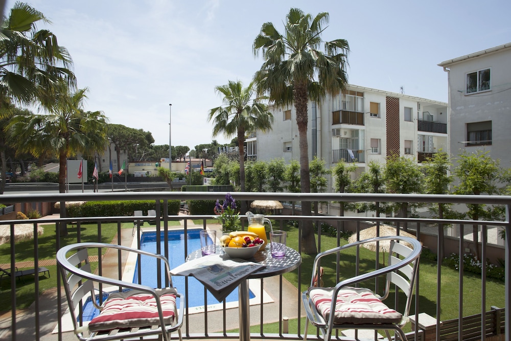 Velor Apartments 5/74