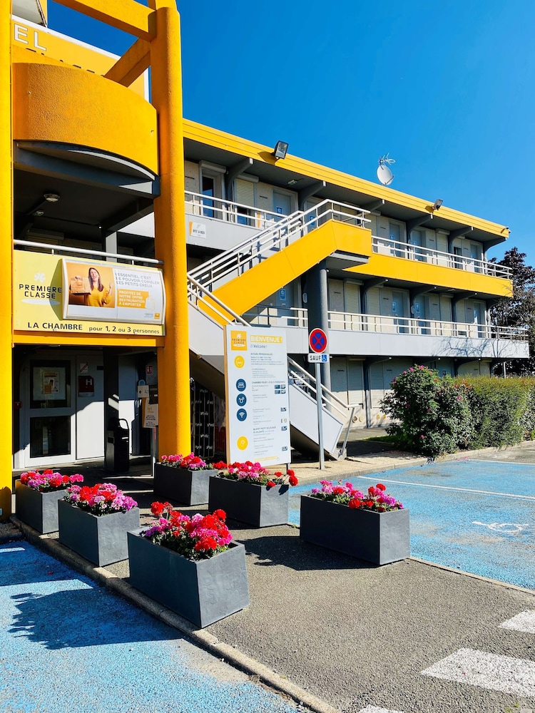 Premiere Classe Saint Quentin En Yvelines Elancour 1/41