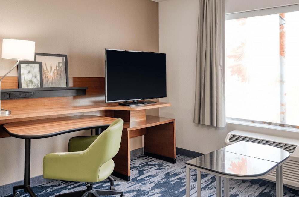 Fairfield Inn &amp; Suites Jeffersonville I-71 51/58