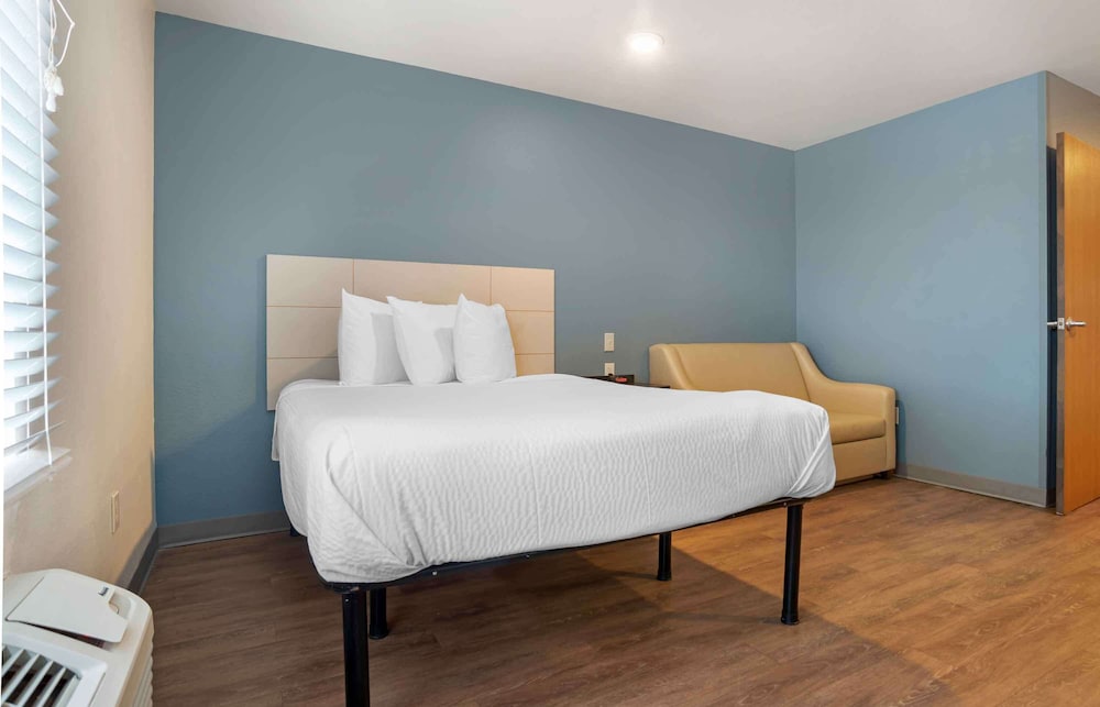 Extended Stay America Select Suites Panama City Callaway 26/47