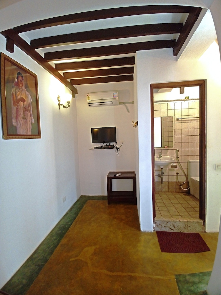 Fabhotel Esparan Heritage Pondicherry 18/26