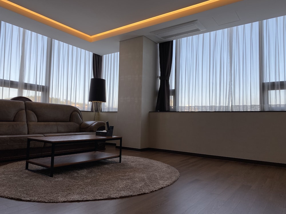 New Donghae Hotel 51/70