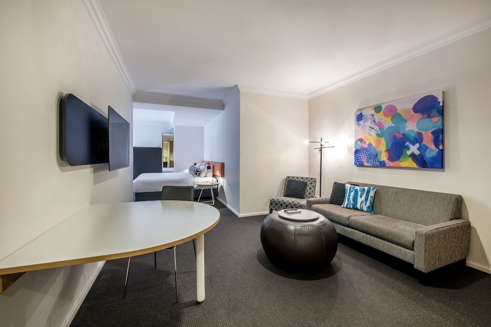 Oaks Perth Hotel 30/61