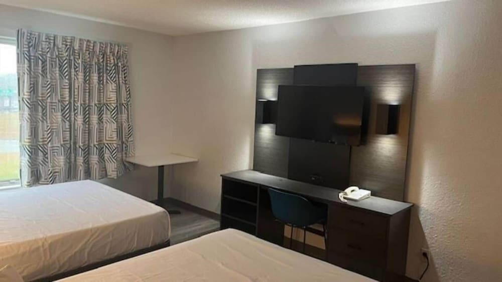 Studio6 Suites Norcross, GA 22/35
