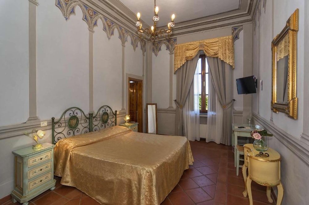 Villa Cheli Hotel 31/75