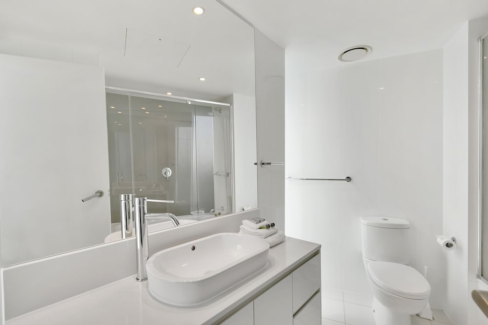 H Residences - We Accommodate 7/40
