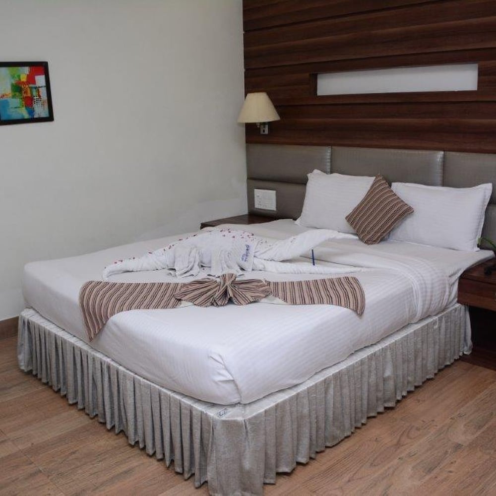 Hotel Mahendra 16/44