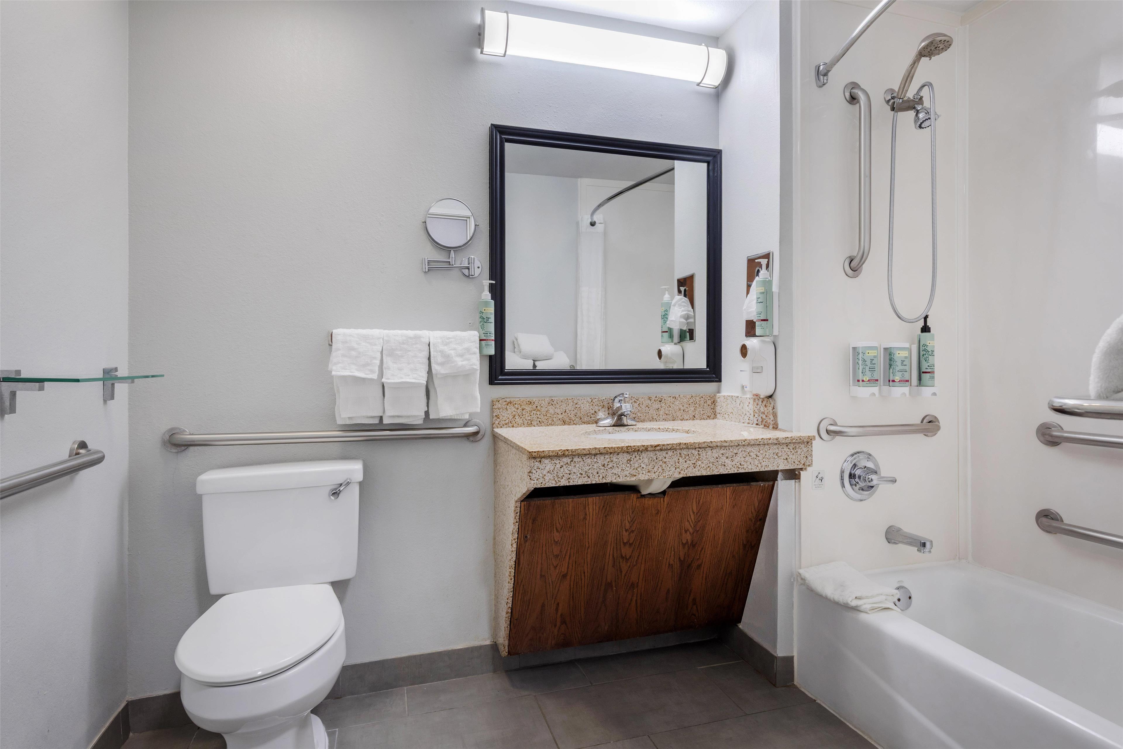 Room, 2 Queen Beds, Accessible, Best Western Executive Inn Corsicana 4/5