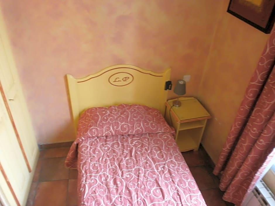 Hôtel Little Palace 12/34