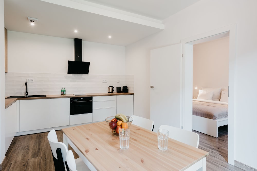 Exclusive Apartments 35/50
