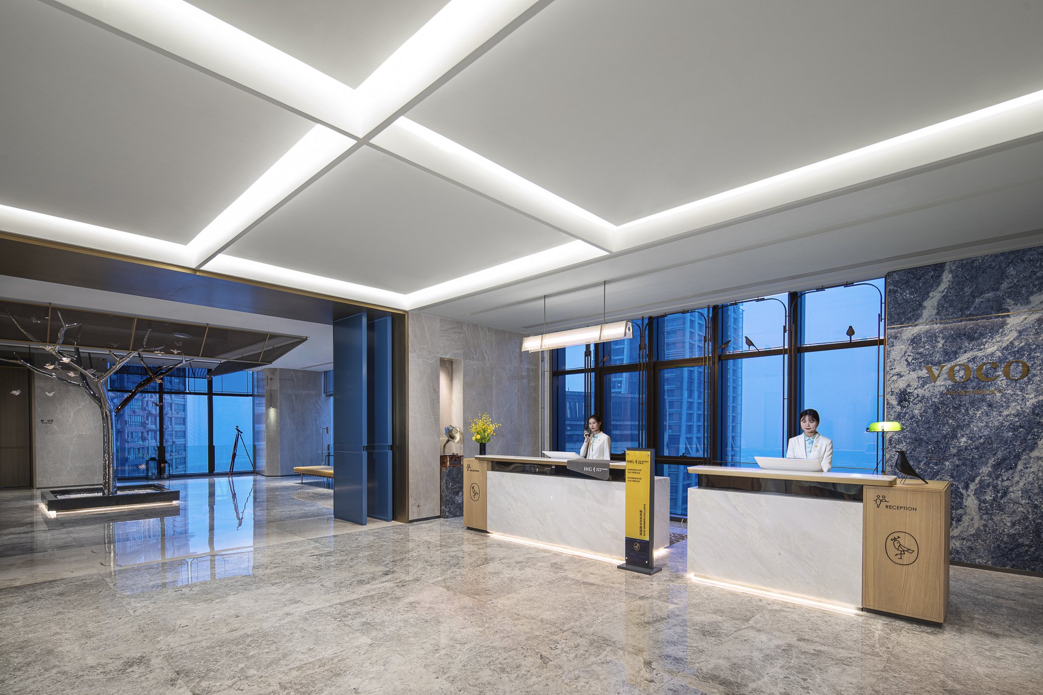 voco Chongqing Chaotianmen an IHG Hotel 2/50