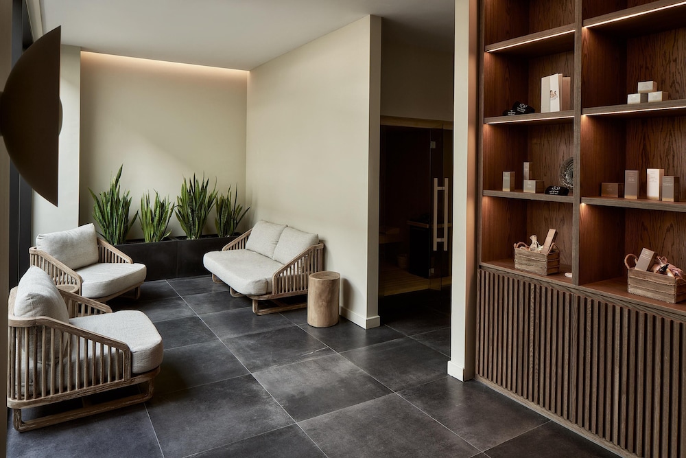 The Olivar Suites 26/50