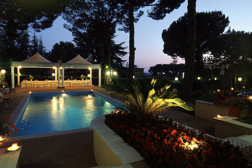 Park Hotel Villaferrata 27/33