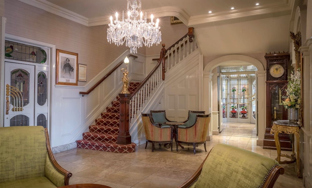 Granville Hotel Waterford 53/69