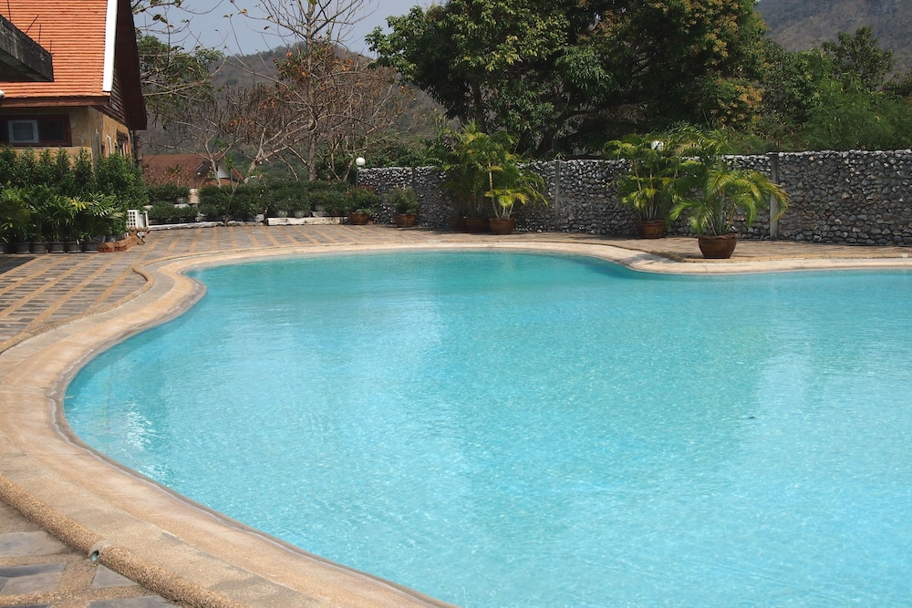 Khao Yai Country Hill Resort 34/37