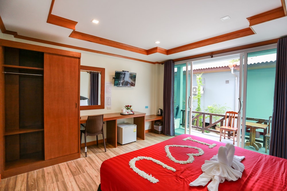 Sang Aroon Bungalow 20/43