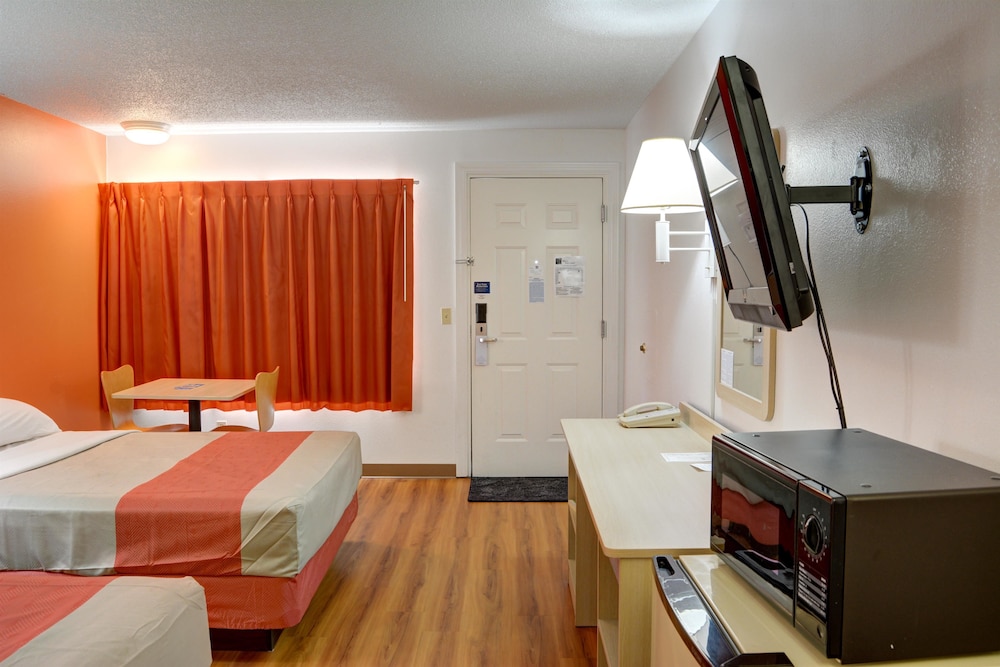 Motel6 Bend, OR 25/58