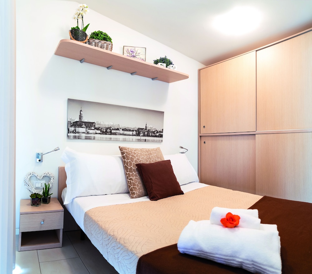 Mobile Home, 4 Beds