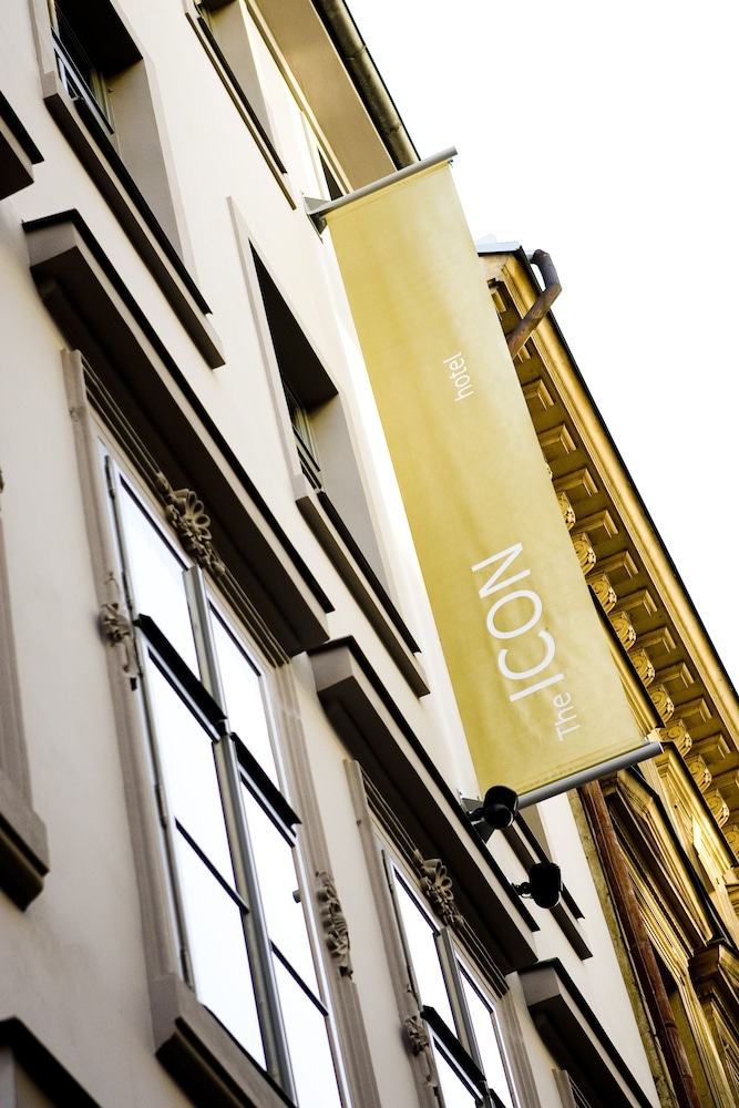The Icon Hotel And Lounge 3/64
