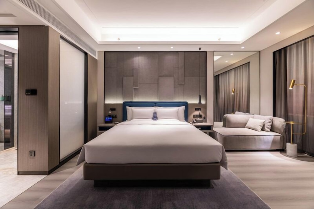 Novotel Kunshan Yangcheng Lake 14/60